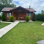 михайлови Maison d'hôtes Sapareva Banya