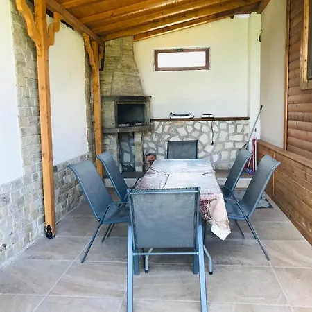 михайлови Pensjonat Saparewa Banja