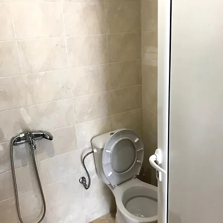 михайлови بيت ضيافة ساباريفا بانيا