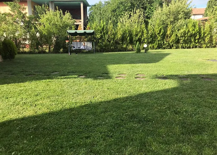 михайлови 3* Sapareva Banja